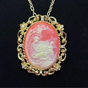 Vintage Victorian Revival Cameo Pendant Necklace